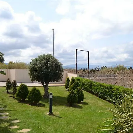 Olas Pili Locdenia דירה דניה