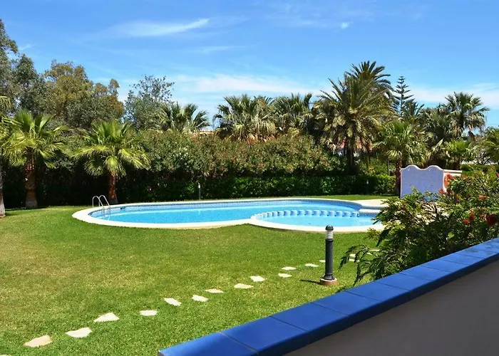 Olas Pili Locdenia Apartment *